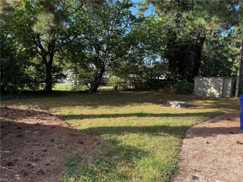 Photo 8 of 29 residential for sale in Portsmouth virginia