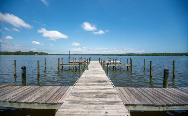 8 Riverwatch Drive, Gloucester County, VA 23061