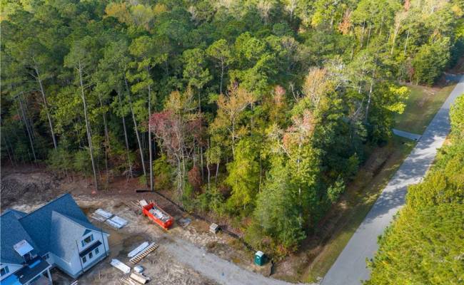 8 Riverwatch Drive, Gloucester County, VA 23061