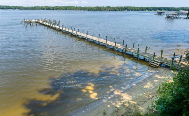 8 Riverwatch Drive, Gloucester County, VA 23061