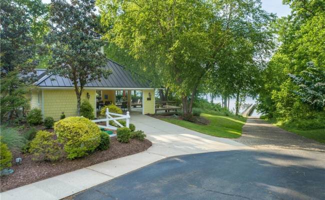 8 Riverwatch Drive, Gloucester County, VA 23061