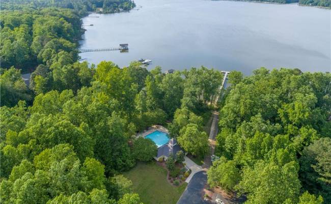8 Riverwatch Drive, Gloucester County, VA 23061