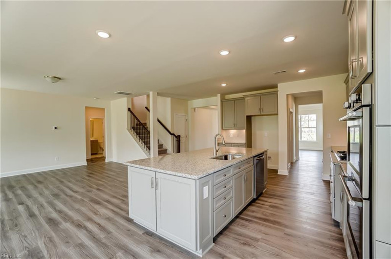 Photo 15 of 33 residential for sale in Suffolk virginia