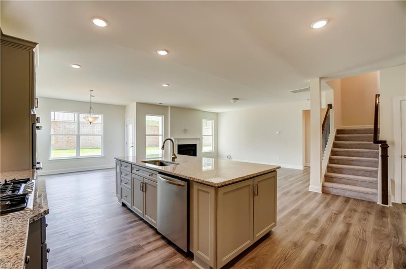 Photo 16 of 33 residential for sale in Suffolk virginia