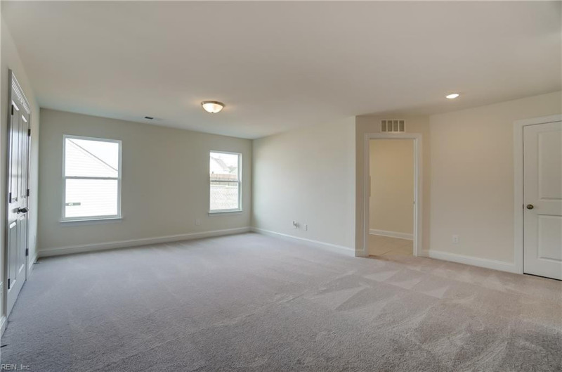 Photo 28 of 33 residential for sale in Suffolk virginia