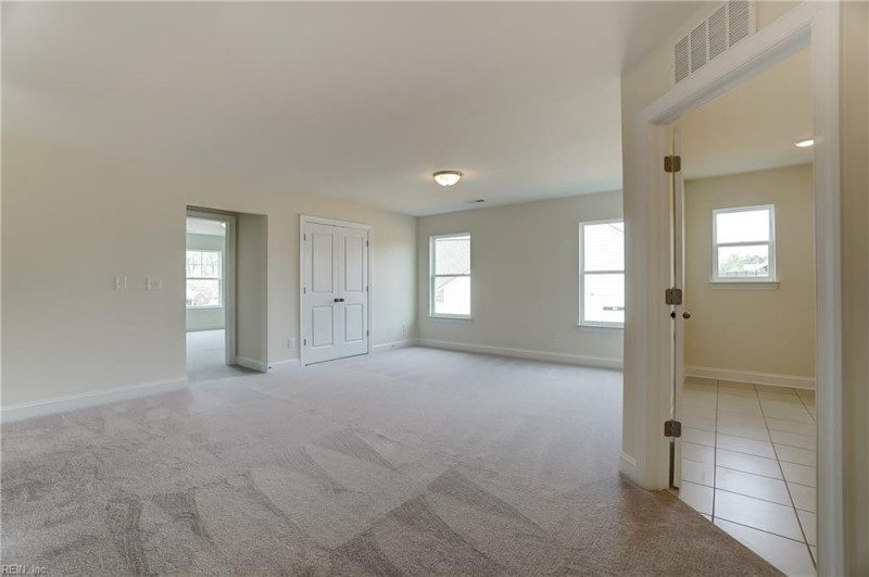 Photo 29 of 33 residential for sale in Suffolk virginia