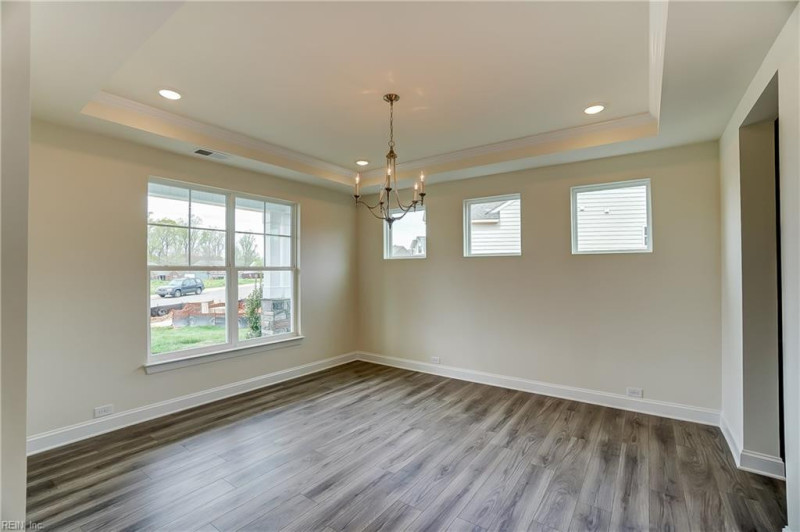 Photo 6 of 33 residential for sale in Suffolk virginia