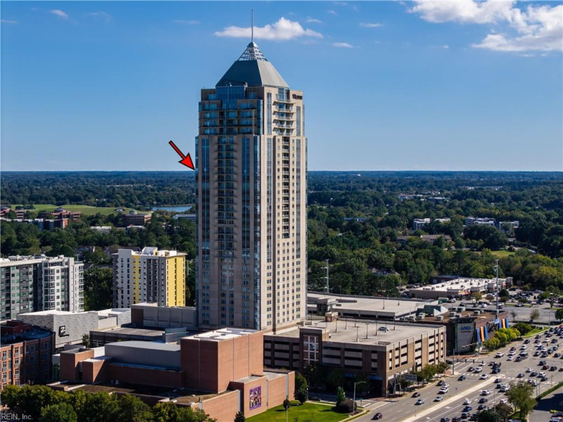 Photo 3 of 40 residential for sale in Virginia Beach virginia