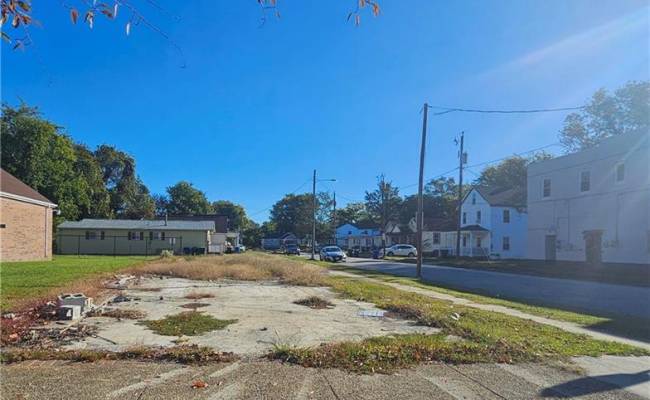 3200 Chestnut Avenue, Newport News, VA 23607