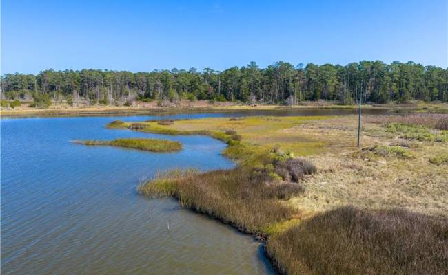 25+AC Glass Road, Gloucester County, VA 23072