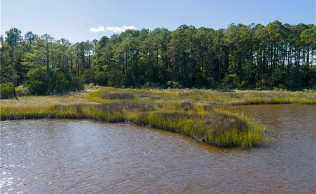 25+AC Glass Road, Gloucester County, VA 23072