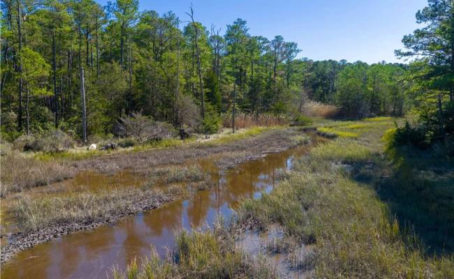 25+AC Glass Road, Gloucester County, VA 23072