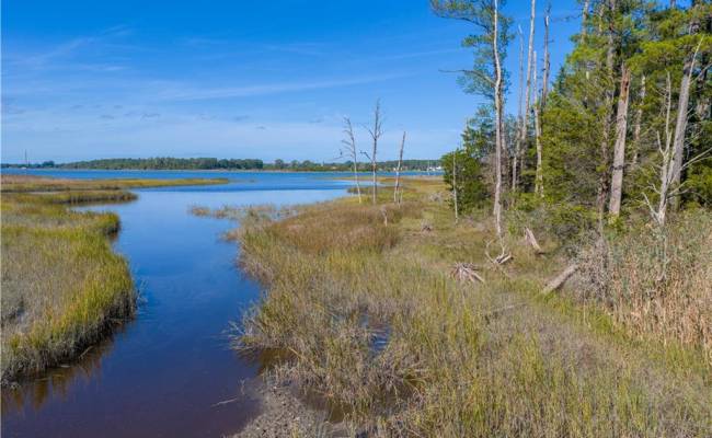 25+AC Glass Road, Gloucester County, VA 23072