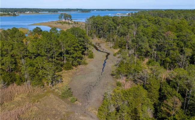 25+AC Glass Road, Gloucester County, VA 23072