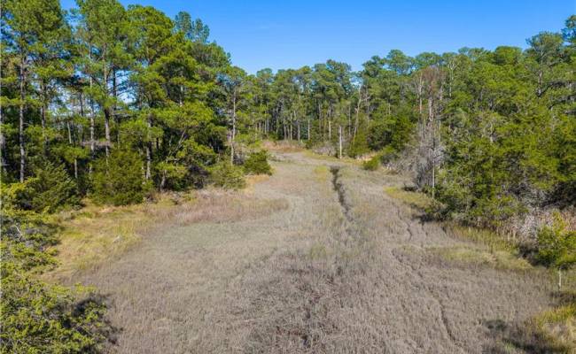 25+AC Glass Road, Gloucester County, VA 23072