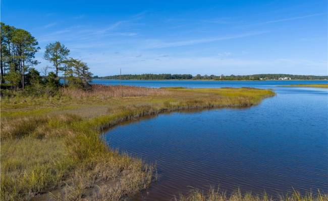 25+AC Glass Road, Gloucester County, VA 23072