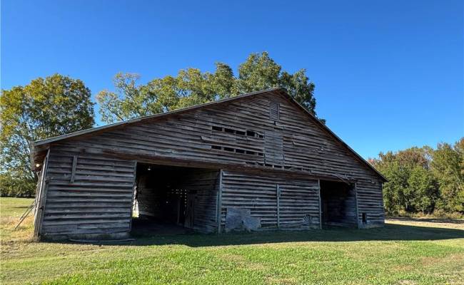 15045 Trump Town Road, Isle of Wight County, VA 23487