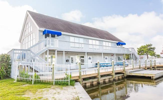 3665 Sandpiper Road, Virginia Beach, VA 23456