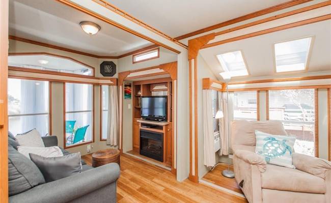 3665 Sandpiper Road, Virginia Beach, VA 23456