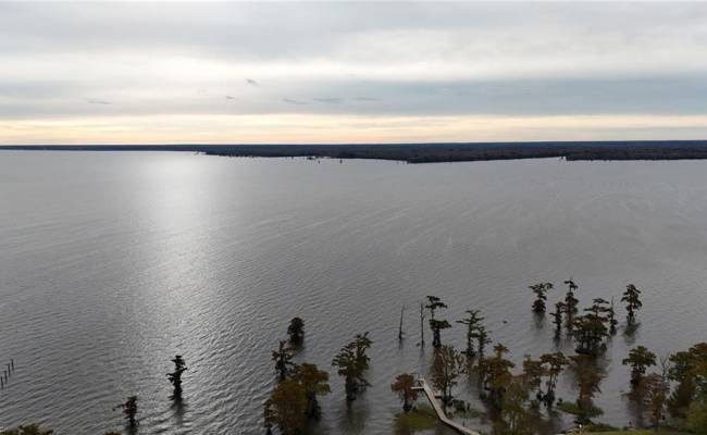 419 BATCHELOR BAY Drive, Bertie County, NC 27957