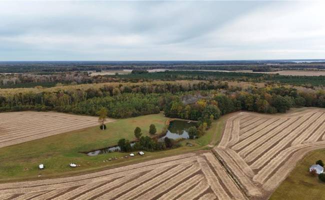 419 BATCHELOR BAY Drive, Bertie County, NC 27957