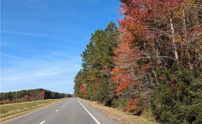 17 N George Washington Memoral Parkway, Gloucester County, VA 23061