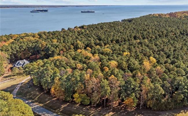 1437 Lawnes Neck Drive, Isle of Wight County, VA 23430