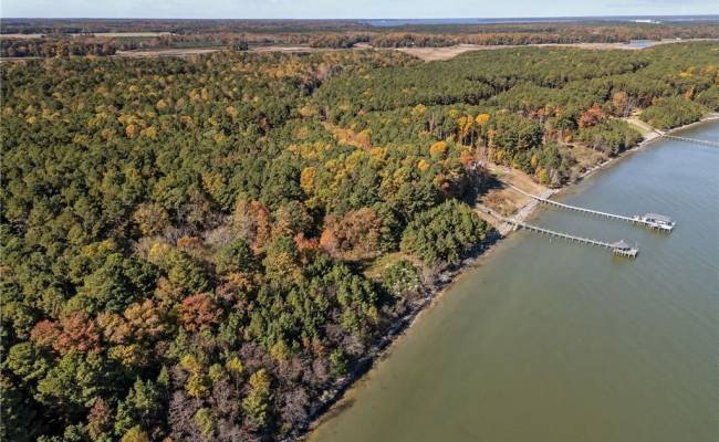 1437 Lawnes Neck Drive, Isle of Wight County, VA 23430