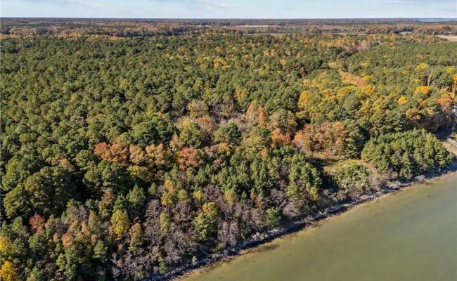 1437 Lawnes Neck Drive, Isle of Wight County, VA 23430