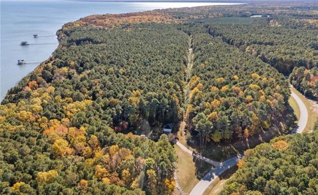 1437 Lawnes Neck Drive, Isle of Wight County, VA 23430