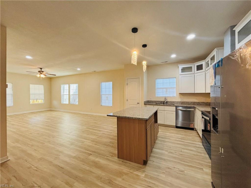 Photo 4 of 16 residential for sale in Suffolk virginia Photo 4 of 16 residential for sale in Suffolk virginia