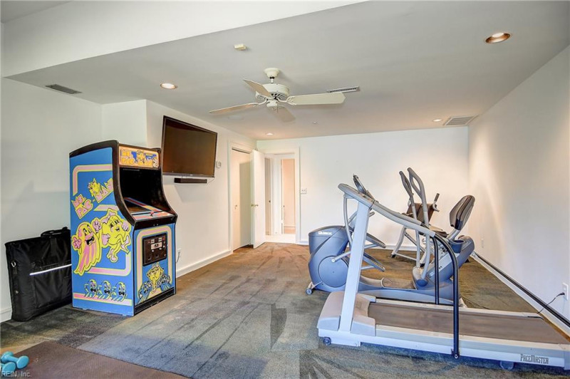 Photo 32 of 50 residential for sale in Norfolk virginia Photo 32 of 50 residential for sale in Norfolk virginia