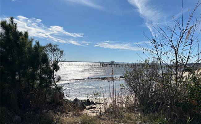 .51+AC Jenkins Neck Road, Gloucester County, VA 23061