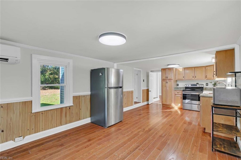 Photo 13 of 41 residential for sale in Mathews County virginia
