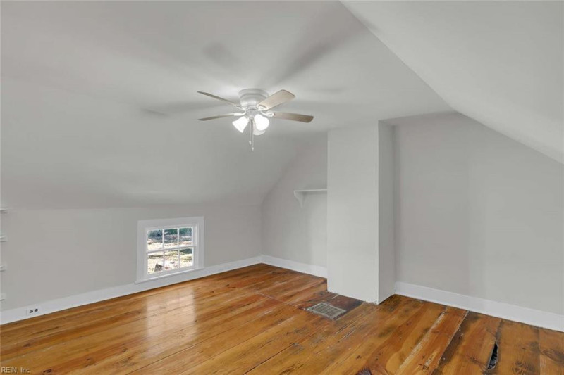 Photo 30 of 41 residential for sale in Mathews County virginia