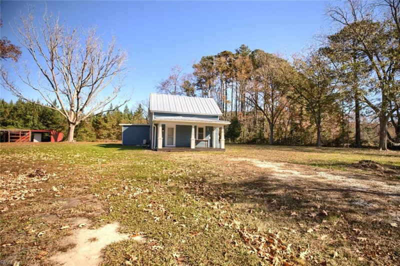 Photo 5 of 41 residential for sale in Mathews County virginia