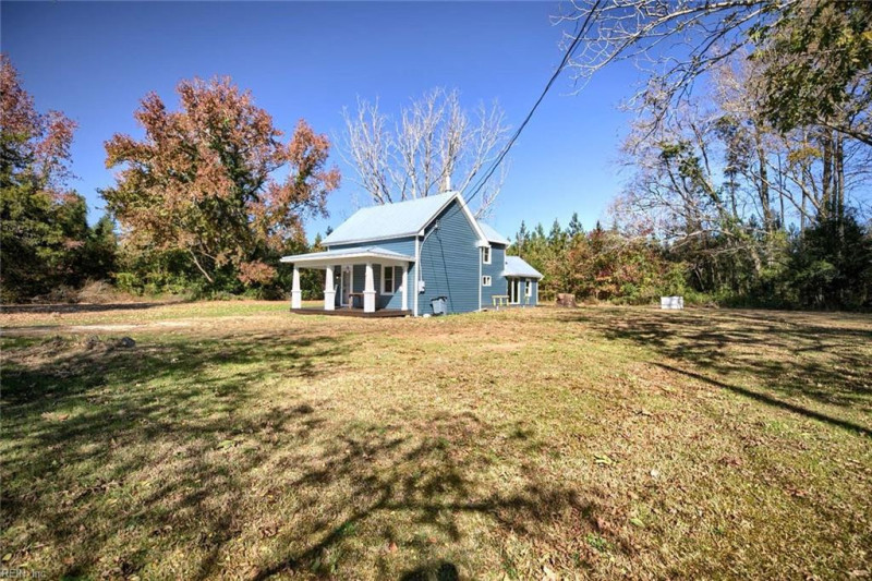 Photo 7 of 41 residential for sale in Mathews County virginia