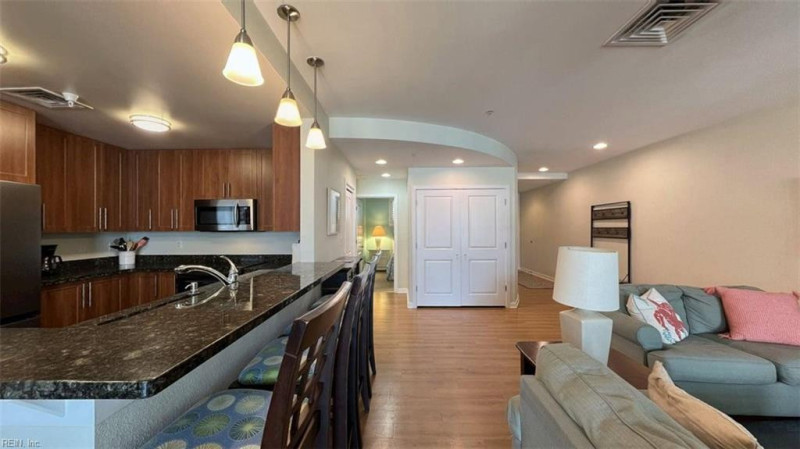 Photo 17 of 38 residential for sale in Virginia Beach virginia