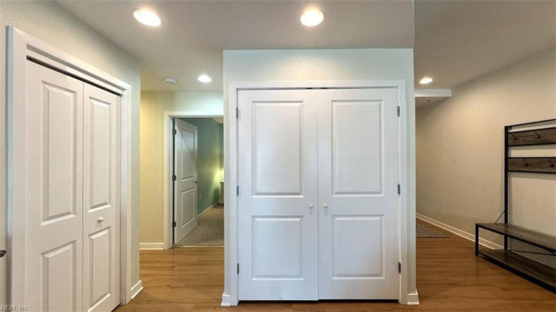 Photo 18 of 38 residential for sale in Virginia Beach virginia
