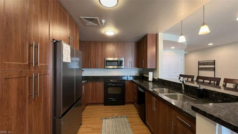 Photo 9 of 38 residential for sale in Virginia Beach virginia