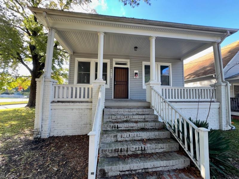 Photo 1 of 13 residential for sale in Portsmouth virginia