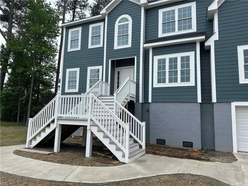 Photo 1 of 36 residential for sale in Hampton virginia