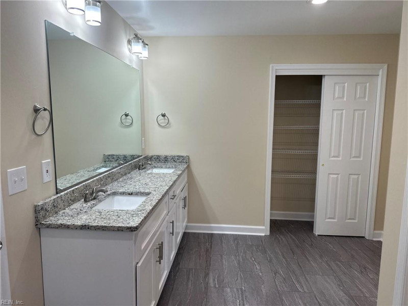 Photo 18 of 36 residential for sale in Hampton virginia