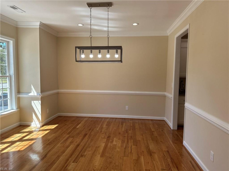 Photo 21 of 36 residential for sale in Hampton virginia