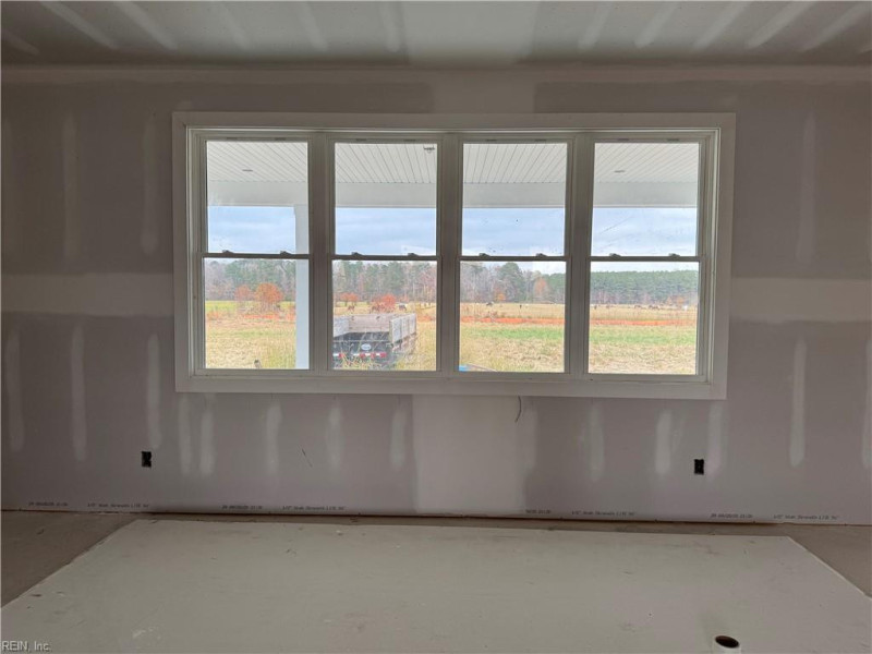 Photo 5 of 10 residential for sale in Chesapeake virginia