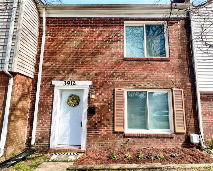 Photo 1 of 18 residential for sale in Chesapeake virginia