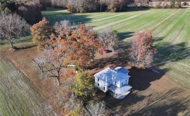 8811 Rolfe Highway, Surry County, VA 23839