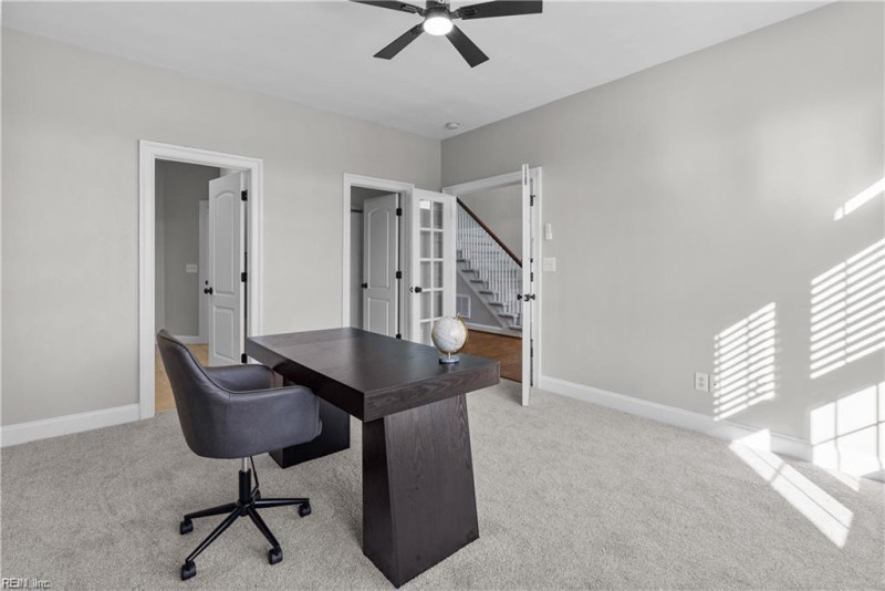 Photo 11 of 50 residential for sale in Chesapeake virginia