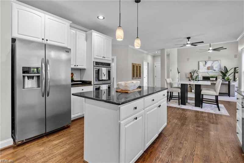 Photo 20 of 50 residential for sale in Chesapeake virginia