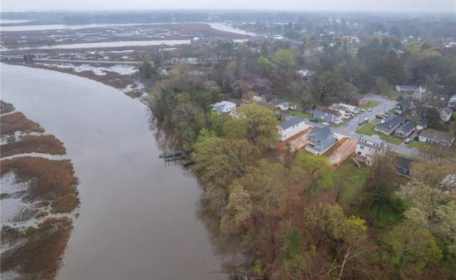 158 Riverview Avenue, Isle of Wight County, VA 23430